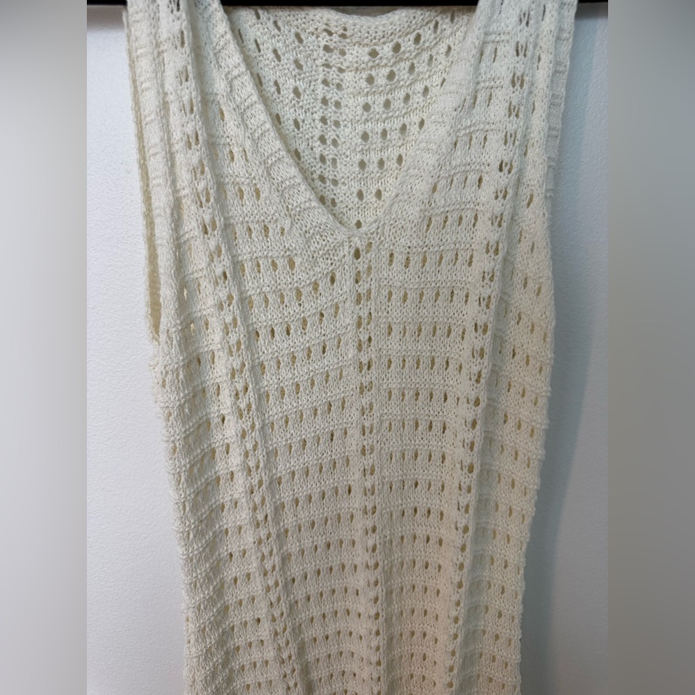 Elegant Cream Knit Maxi Dress - Picture 4 of 5